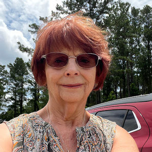 Meet your Posher, Gloria